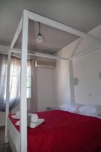 Bay's Spetses Greece