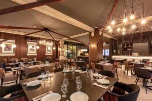 佩拉酒店 - 佩斯塔尼