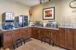 Devonian Hotel and Suites