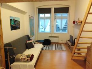 Studio Husitská 11474