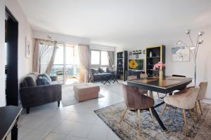 Appartements Panoramic view, 2 bedroom, Monaco,Riviera, Parking : photos des chambres