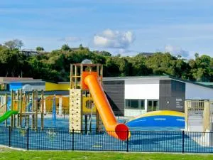 Hokitika's Kiwi Holiday Park and Motels - Kakapotahi