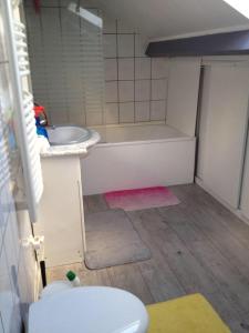 Appartements Orleans - Fleury Les Aubrais - gare SNCF : photos des chambres