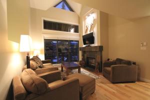 Villas Snowberry by Whistler Retreats