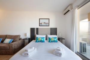 Monaco, sea view, bright studio