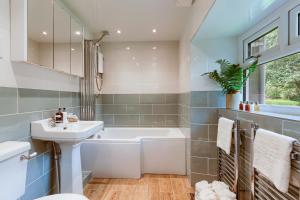 Enchanting,rustic, Dundurn Mill with stunning views and private river