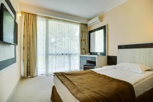 DIT Evrika Beach Club Hotel -Inclusive