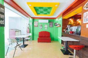 RedDoorz near Notre Dame of Dadiangas University