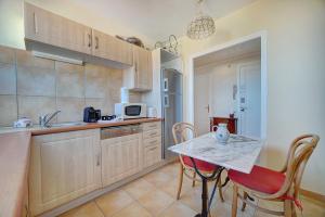 Upstays Sea View Terrace 60m2 Apartment