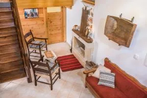 ARADENA TRADITIONAL House 3 - Arádhaina