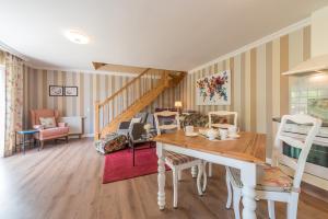 One-Bedroom Apartment with Terrace - 3 room in Appartement Am Park der Sinne & Am See