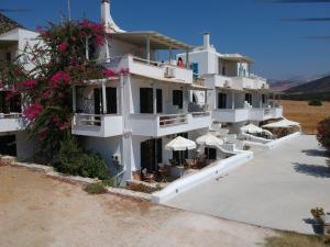 Studios Strouvalis Naxos Greece