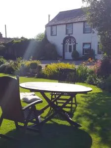 The White House Guest House - Edenhall