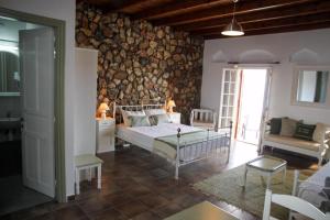 Vareladiko studios Leros Greece