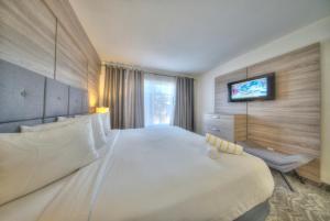 Riverside by the Beach Apartments