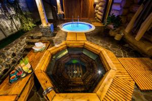 Банний клуб Столичний