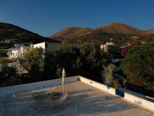 VILA INSPIRATION - ON KINI BEACH Syros Greece