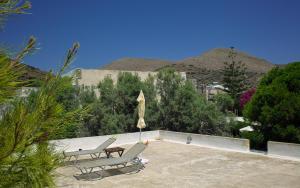 VILA INSPIRATION - ON KINI BEACH Syros Greece