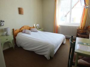 Hotels Hotel La Prairie : Chambre Double