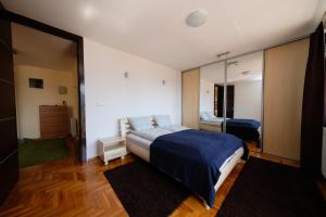 Awesome Panorama Penthouse - free Parking and balcony