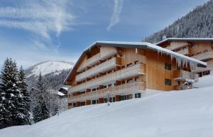 3 gwiazdkowy hotel Résidence Néméa Le Grand Lodge Châtel Francja