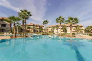 Accès piscine depuis votre jardin privé Prestigia