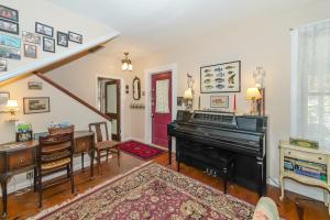 Historic home in downtown, Built in 1911