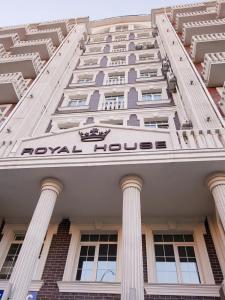 One-Bedroom Apartment room in Royal House Apartment