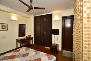 2BHK Comfortable Furnished Serviced Apartments in Hauz Khas - Woodpecker Apartments