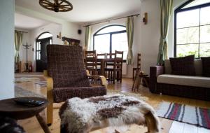 Six-Bedroom House room in Casa Mosului