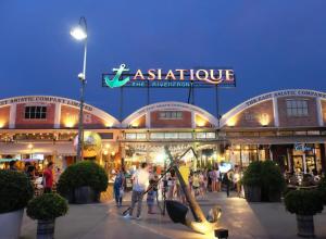 T2 2 Bedrooms 6 guests Full kitchen 1 min to BTS