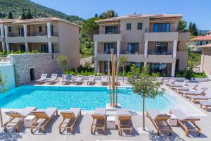 Executive Suite with Pool View