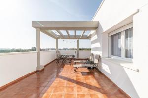 Recently Decorated 2BDR Penthouse in Fuengirola