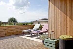 Perry Lodge, Strawberryfield Park