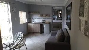 Elephant Bush Guest Cottage - Alberton