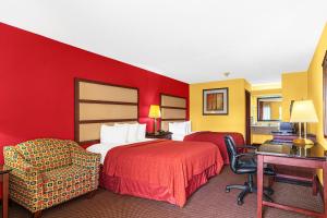 Deluxe Queen Room with Two Queen Beds - Non-Smoking room in America's Best Value Inn-Milledgeville
