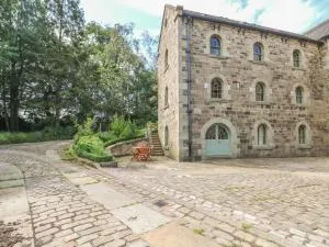 Lacewood - Upper Hulme