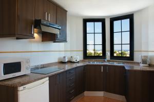 Two-Bedroom Apartment (5 Adults) room in Apartamentos Tabaiba