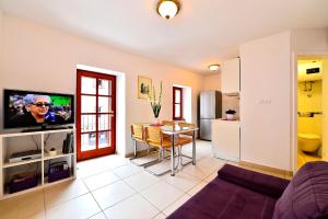 One-Bedroom Apartment with Balcony room in Sunny Bobica Apartments
