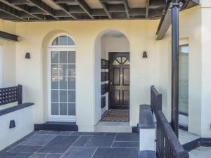 Harbour View Apartment