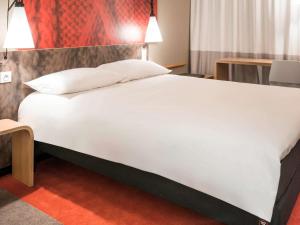 Hotels Ibis Saint Etienne - La Terrasse : Chambre Double Standard