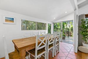 Tranquil & tropical, Sunshine Beach