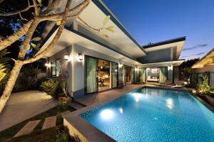 Villa Baan Suaan Kluay Mai