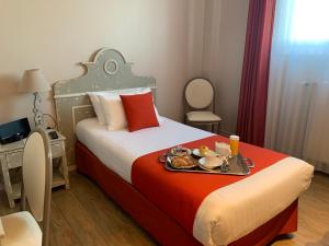 Hotels Hotel Le Transatlantique - Lycee Hotelier La Rochelle : photos des chambres