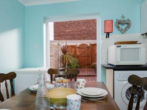 Stopover at BAYFIELDS families, workers and groups