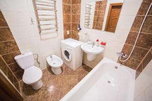 Сучасні апартаменти на Площі Ринок з 2 ізольованими спальнями для 6 гостей