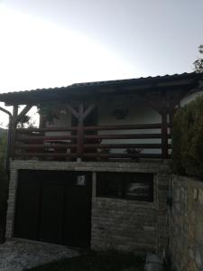 Tri bagrema KM