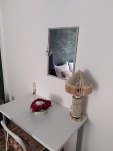 Trastevere Corner Eight