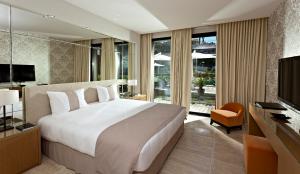 Hotels Hostellerie La Farandole : photos des chambres