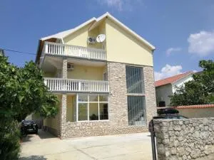 Guesthouse Sovlje (Tribunj) - 索夫列